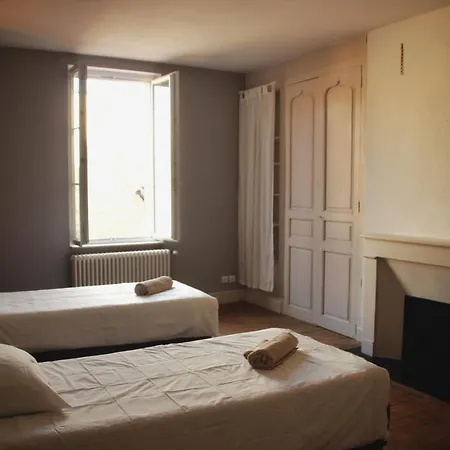 Semesterbostad La Maison D'ailleurs *