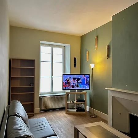 בית נופש La Maison D'ailleurs