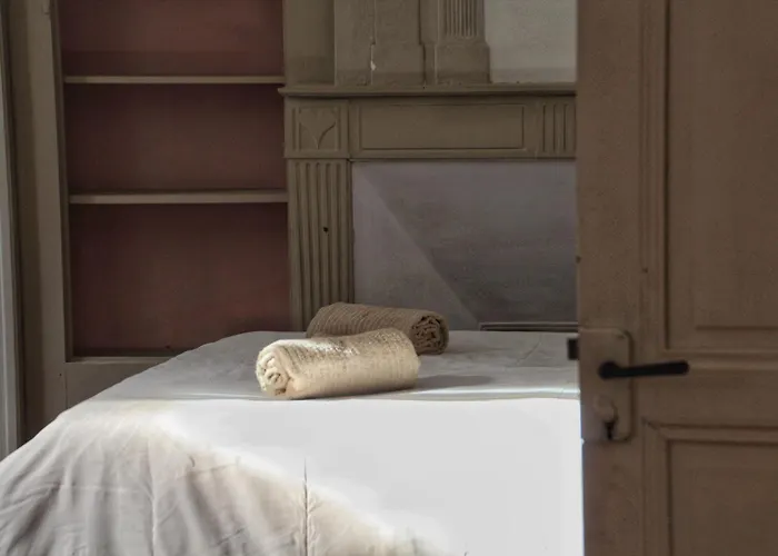 La Maison D'ailleurs Ferienhaus