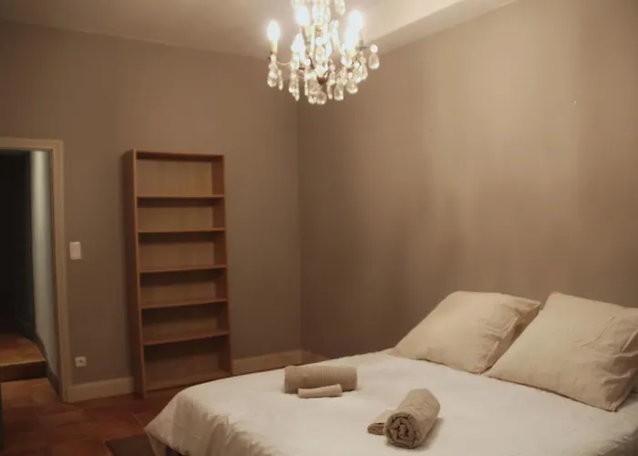 La Maison D'ailleurs Ferienhaus Condom