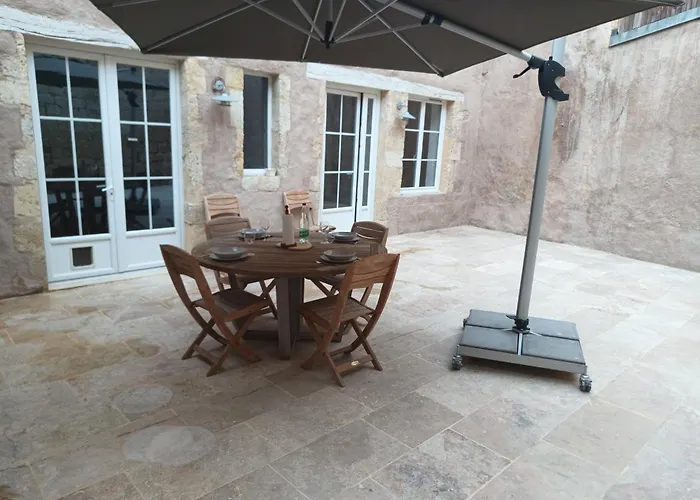 La Maison D'ailleurs *